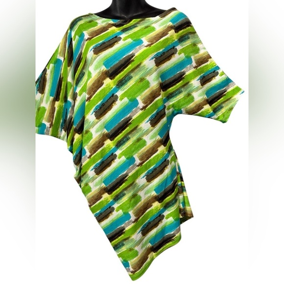 Colori, (Made in 🇨🇦), Asymmetrical Blouse, Large, Green, Blue & White - Picture 3 of 9